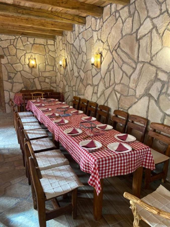 Bungalows Kisin Βίλα Τρέμπινιε Εξωτερικό φωτογραφία