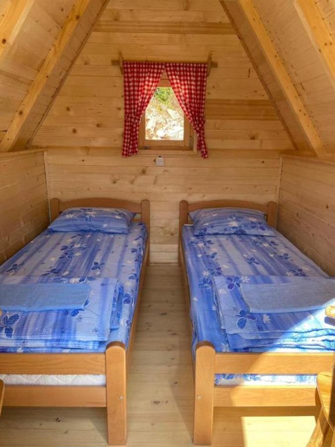 Bungalows Kisin Βίλα Τρέμπινιε Εξωτερικό φωτογραφία